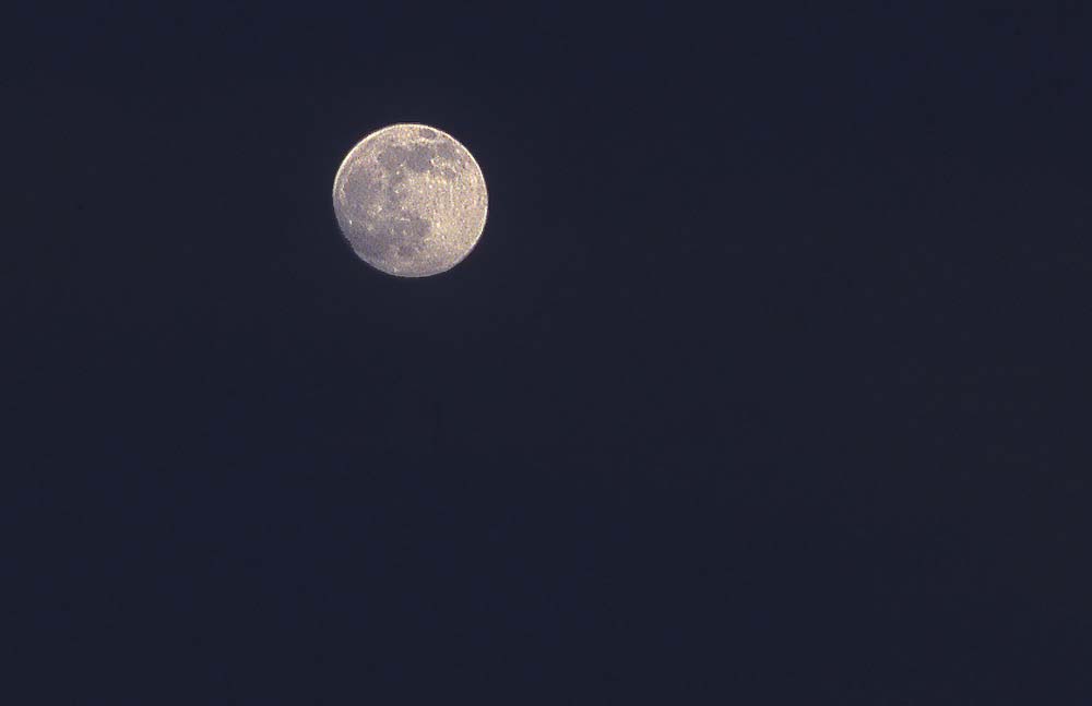 04Moon over Golden-Moon
