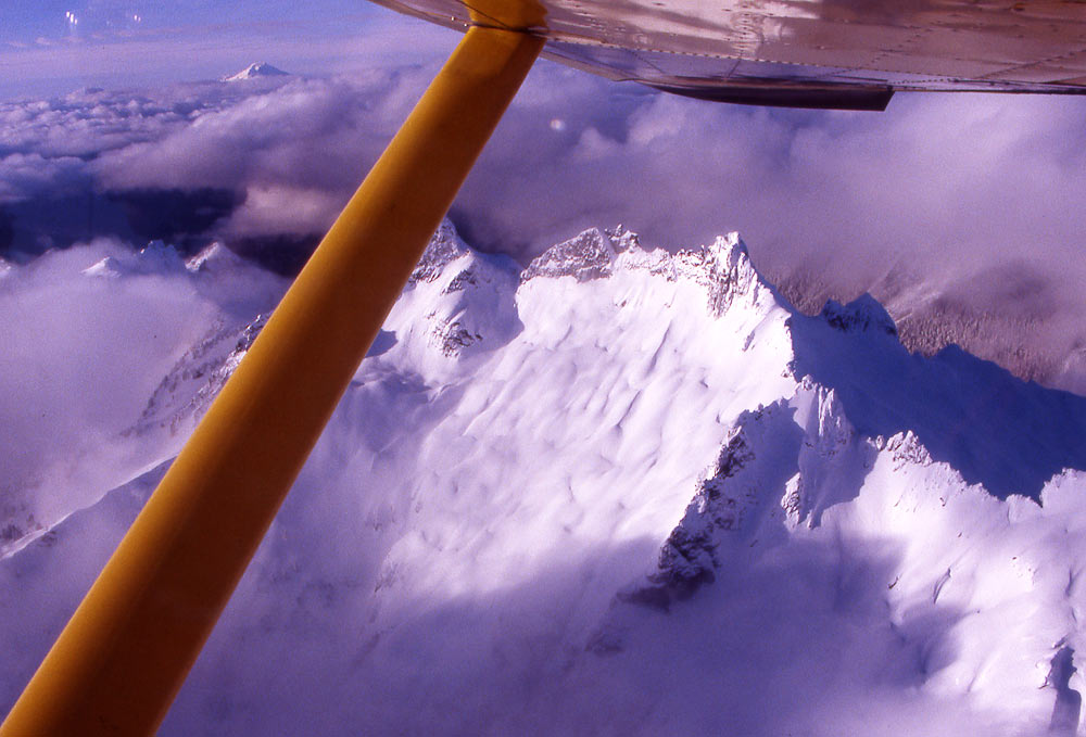 22Over the Northern Cascades