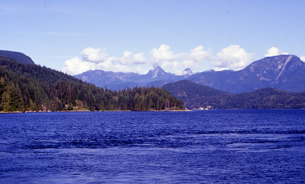 35In-der-Strait-of-Georgia2